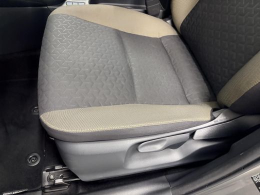 Toyota Yaris Cross 1.5 Hybrid Explore ActivLease financial lease