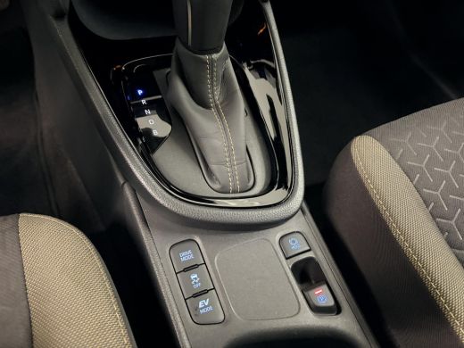 Toyota Yaris Cross 1.5 Hybrid Explore ActivLease financial lease