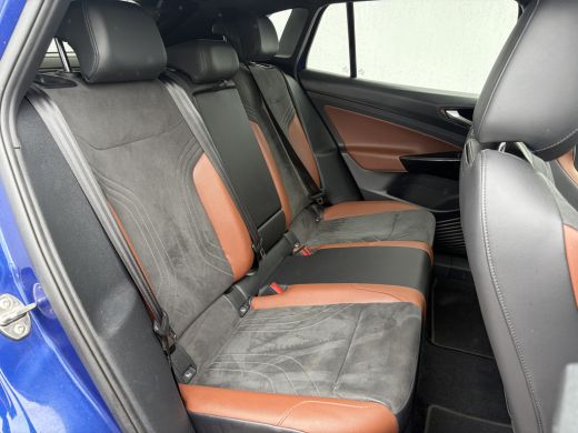 Volkswagen ID.4 SOH 93.6% Family 77 kWh Panoramadak Warmtepomp Adapt.Cruise Carplay ActivLease financial lease