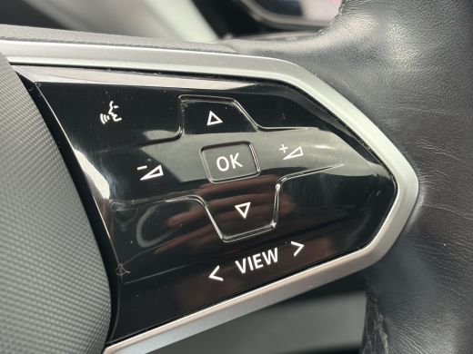 Volkswagen ID.4 SOH 93.6% Family 77 kWh Panoramadak Warmtepomp Adapt.Cruise Carplay ActivLease financial lease