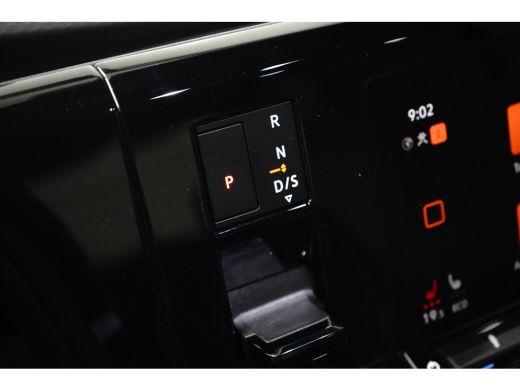 Volkswagen Multivan 1.4 eHybrid 218 pk life 7pers. | Achteruitrijcamera | Apple Carplay | Stoelverwarming | ActivLease financial lease