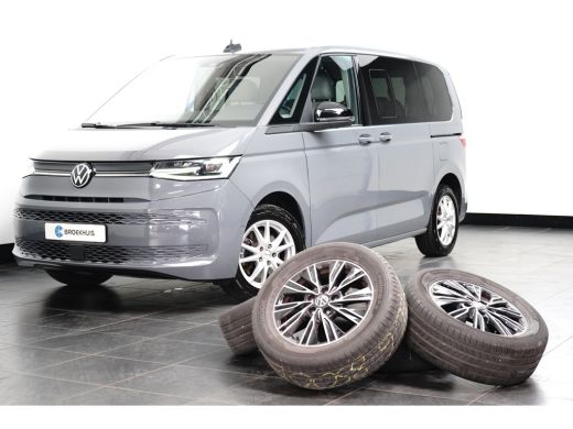 Volkswagen Multivan 1.4 eHybrid 218 pk life 7pers. | Achteruitrijcamera | Apple Carplay | Stoelverwarming | ActivLease financial lease