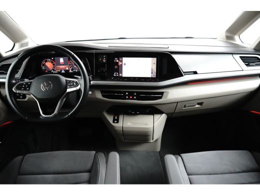 Volkswagen Multivan 1.4 eHybrid 218 pk life 7pers. | Achteruitrijcamera | Apple Carplay | Stoelverwarming | ActivLease financial lease