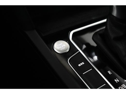 Volkswagen Passat Variant 1.4 TSI PHEV GTE Business | ACC | Stoelverwarming | Camera | LED Matrix | 17'' | | Achter... ActivLease financial lease
