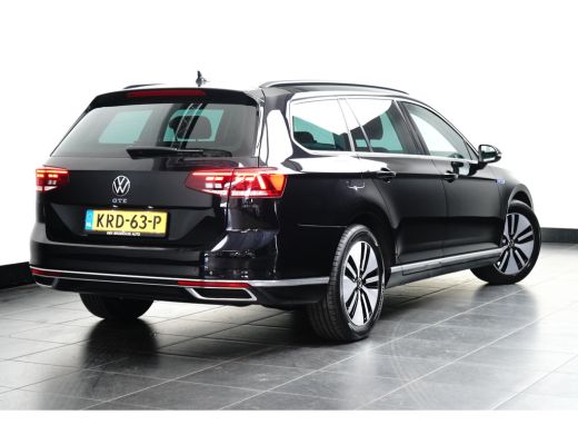 Volkswagen Passat Variant 1.4 TSI PHEV GTE Business | ACC | Stoelverwarming | Camera | LED Matrix | 17'' | | Achter... ActivLease financial lease