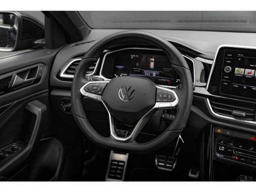 Volkswagen T-Roc 1.5 TSI 150pk R-Line Edition DSG | Trekhaak | Camera | Apple Carplay | ActivLease financial lease