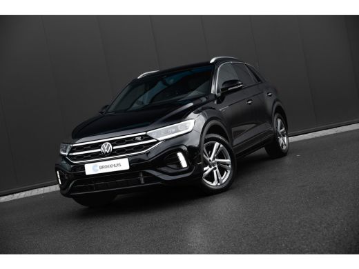 Volkswagen T-Roc 1.5 TSI 150pk R-Line Edition DSG | Trekhaak | Camera | Apple Carplay | ActivLease financial lease