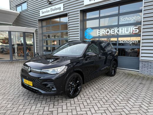 Volkswagen Tiguan 1.5 eHybrid 272 pk R-Line Business | Trekhaak | Assitance pakket plus | Black Style pakket | Comf... ActivLease financial lease