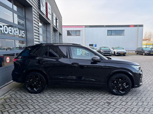 Volkswagen Tiguan 1.5 eHybrid 272 pk R-Line Business | Trekhaak | Assitance pakket plus | Black Style pakket | Comf... ActivLease financial lease