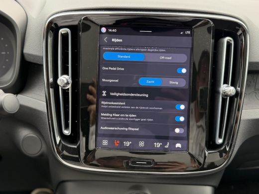 Volvo  C40 Recharge Plus 69 kWh VOL OPTIES| ELEKTRISCHE ACHTERKLEP| DEALER ONDERHOUDEN| RIJKLAARPRIJS| WARMT... ActivLease financial lease