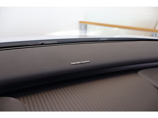 Volvo  EX30 P5 Long Range 272PK Europa Plus 69kWh | Getint Glas | Power Seats | Stoelverw | HK Audio | Achter... ActivLease financial lease