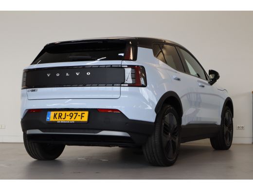 Volvo  EX30 P5 Long Range 272PK Europa Plus 69kWh | Getint Glas | Power Seats | Stoelverw | HK Audio | Achter... ActivLease financial lease