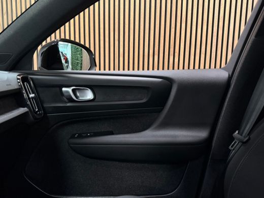 Volvo  EX40 Recharge Single Motor Core 69 kWh | Trekhaak | All Season Banden | Stoel en Stuurwielverwarming |... ActivLease financial lease