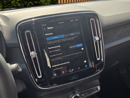 Volvo  EX40 Single Motor Extended Range Ultimate 82 kWh | Panoramadak | 360 Camera | Harman/Kardon | Pilot As... ActivLease financial lease