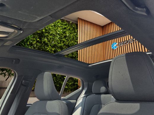 Volvo  EX40 Single Motor Extended Range Ultimate 82 kWh | Panoramadak | 360 Camera | Harman/Kardon | Pilot As... ActivLease financial lease