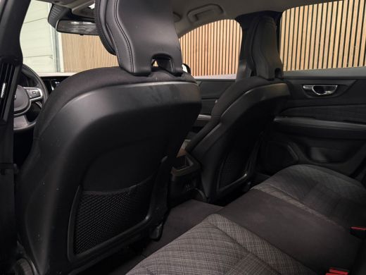 Volvo  V60 B3 Essential Edition | All Season Banden | Cruise Control | Google Infotainment | Parkeersensoren... ActivLease financial lease
