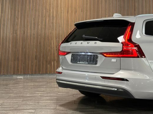 Volvo  V60 T6 AWD Recharge Plus Bright | Schuifdak | Trekhaak | 360&deg; Camera | Adaptieve Cruise Control | Sto... ActivLease financial lease