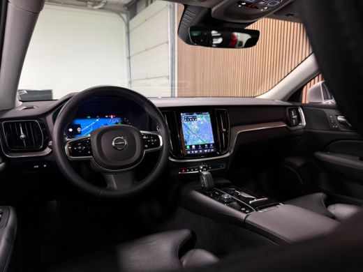 Volvo  V60 T6 AWD Recharge Plus Bright | Schuifdak | Trekhaak | 360&deg; Camera | Adaptieve Cruise Control | Sto... ActivLease financial lease