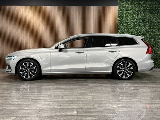 Volvo  V60 T6 AWD Recharge Plus Bright | Schuifdak | Trekhaak | 360&deg; Camera | Adaptieve Cruise Control | Sto... ActivLease financial lease