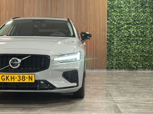 Volvo  V60 T6 AWD Recharge Ultra Dark | Trekhaak | Schuifdak | Head-Up Display | Harman Kardon | Adaptieve C... ActivLease financial lease