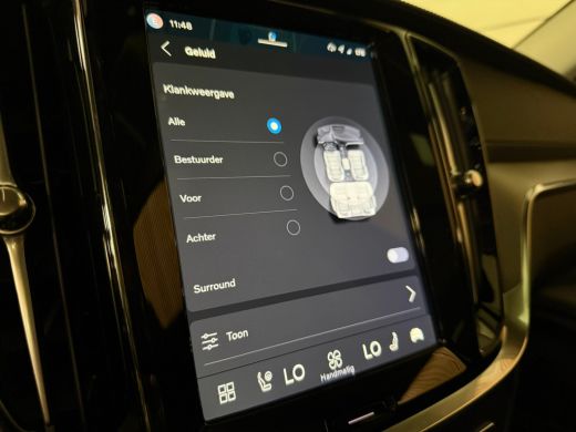 Volvo  V60 T6 AWD Recharge Ultra Dark | Trekhaak | Schuifdak | Head-Up Display | Harman Kardon | Adaptieve C... ActivLease financial lease