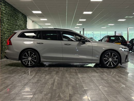 Volvo  V60 T6 AWD Recharge Ultra Dark | Trekhaak | Schuifdak | Head-Up Display | Harman Kardon | Adaptieve C... ActivLease financial lease