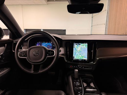 Volvo  V90 T6 AWD Recharge Plus Dark | Schuifdak | 360 Camera | Harman Kardon | Adaptieve Cruise Control | S... ActivLease financial lease