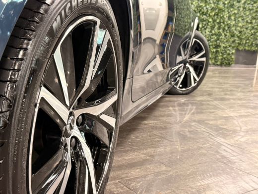 Volvo  V90 T6 AWD Recharge Plus Dark | Schuifdak | 360 Camera | Harman Kardon | Adaptieve Cruise Control | S... ActivLease financial lease
