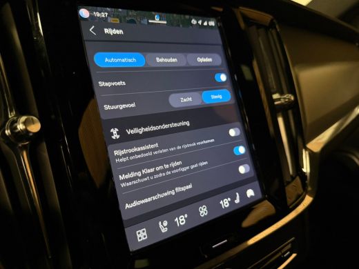 Volvo  V90 T8 AWD Plus Dark Long Range | Schuifdak | Harman Kardon | 455pk | Adaptieve Cruise Control | Stoe... ActivLease financial lease