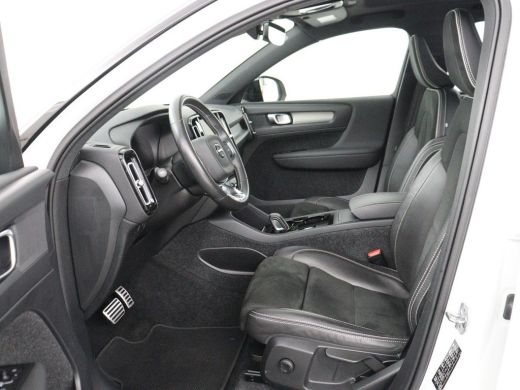 Volvo  XC40 | SOH 97.1% | Trekhaak | Panoramadak | Leder/alcantara | Stuur/stoel verwarming | Park assit | Ca... ActivLease financial lease