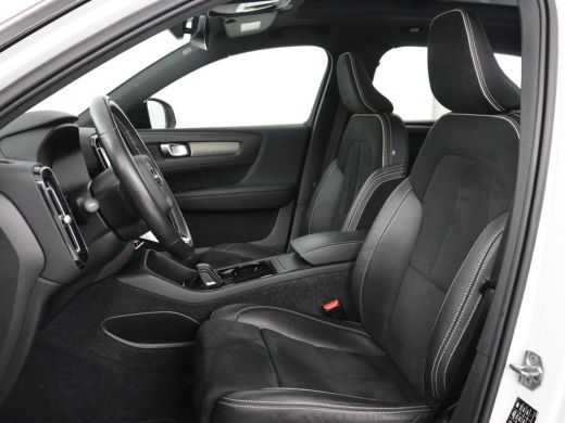 Volvo  XC40 | SOH 97.1% | Trekhaak | Panoramadak | Leder/alcantara | Stuur/stoel verwarming | Park assit | Ca... ActivLease financial lease