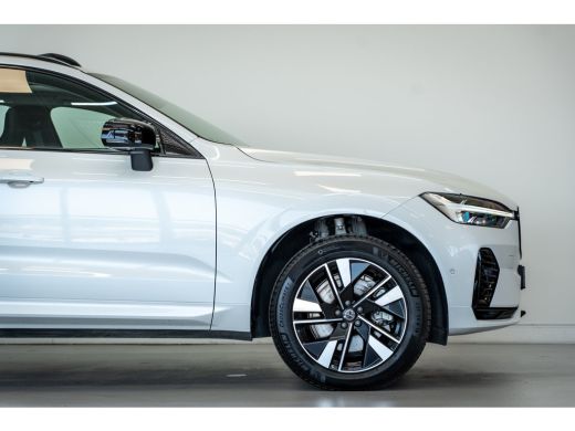 Volvo  XC60 T6 350PK AWD Plus | Pano-dak | 360&deg; | Head Up Display | Trekhaak | All season ActivLease financial lease