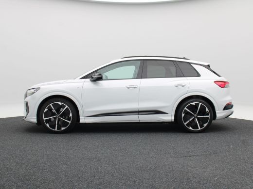 Audi Q4 e-tron 40 Launch edition S Competition 77 kWh 204 Pk | Stoelverwarming | Panorama dak | Adaptive Cruise ... ActivLease financial lease