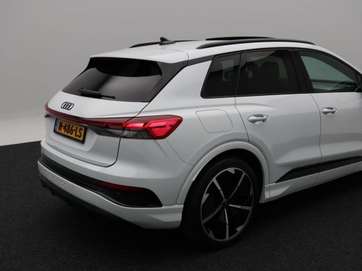 Audi Q4 e-tron 40 Launch edition S Competition 77 kWh 204 Pk | Stoelverwarming | Panorama dak | Adaptive Cruise ... ActivLease financial lease