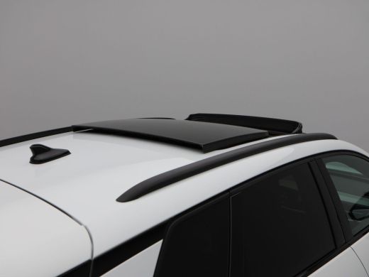 Audi Q4 e-tron 40 Launch edition S Competition 77 kWh 204 Pk | Stoelverwarming | Panorama dak | Adaptive Cruise ... ActivLease financial lease