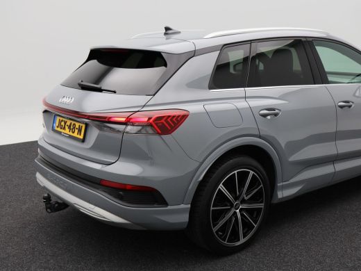 Audi Q4 e-tron 45 S-line 82 kWh 286 Pk | Head Up | Stoelverwarming | Adaptive Cruise | Memorie | Trekhaak | CarP... ActivLease financial lease