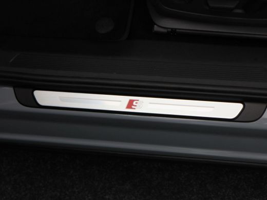 Audi Q4 e-tron 45 S-line 82 kWh 286 Pk | Head Up | Stoelverwarming | Adaptive Cruise | Memorie | Trekhaak | CarP... ActivLease financial lease