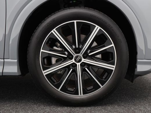 Audi Q4 e-tron 45 S-line 82 kWh 286 Pk | Head Up | Stoelverwarming | Adaptive Cruise | Memorie | Trekhaak | CarP... ActivLease financial lease