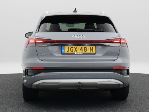 Audi Q4 e-tron 45 S-line 82 kWh 286 Pk | Head Up | Stoelverwarming | Adaptive Cruise | Memorie | Trekhaak | CarP... ActivLease financial lease