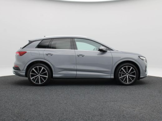 Audi Q4 e-tron 45 S-line 82 kWh 286 Pk | Head Up | Stoelverwarming | Adaptive Cruise | Memorie | Trekhaak | CarP... ActivLease financial lease