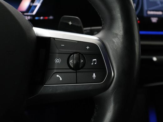 BMW X1 xDrive23i M-sport | Trekhaak | Leder | Head-up | 360 camera | Carplay | Stoelverwarming | Cruise ... ActivLease financial lease