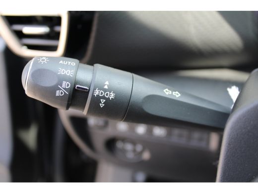 Citroën &euml;-C4 Shine 50 kWh SOH 89,81% | PEMIUM AUDIO | CAMERA | COMFORT SEATS | STOEL + STUUR VERW. | CARPLAY ActivLease financial lease