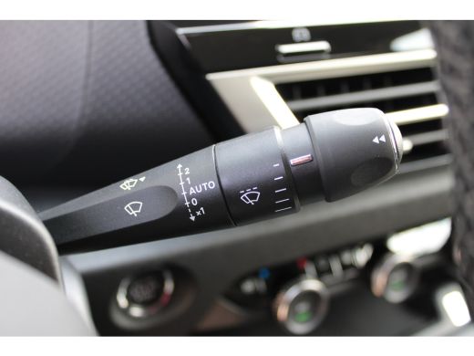 Citroën &euml;-C4 Shine 50 kWh SOH 89,81% | PEMIUM AUDIO | CAMERA | COMFORT SEATS | STOEL + STUUR VERW. | CARPLAY ActivLease financial lease