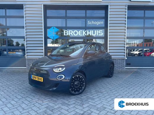 Fiat 500C 42 kWh La Prima By Bocelli | SoH 92,55% | Achteruitrijcamera | Cruise control | Apple Carplay | ActivLease financial lease