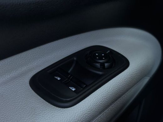 Fiat 500C 42 kWh La Prima By Bocelli | SoH 92,55% | Achteruitrijcamera | Cruise control | Apple Carplay | ActivLease financial lease