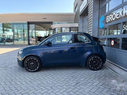 Fiat 500C 42 kWh La Prima By Bocelli | SoH 92,55% | Achteruitrijcamera | Cruise control | Apple Carplay | ActivLease financial lease