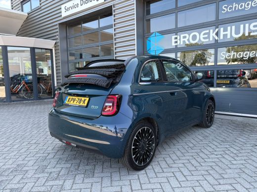 Fiat 500C 42 kWh La Prima By Bocelli | SoH 92,55% | Achteruitrijcamera | Cruise control | Apple Carplay | ActivLease financial lease