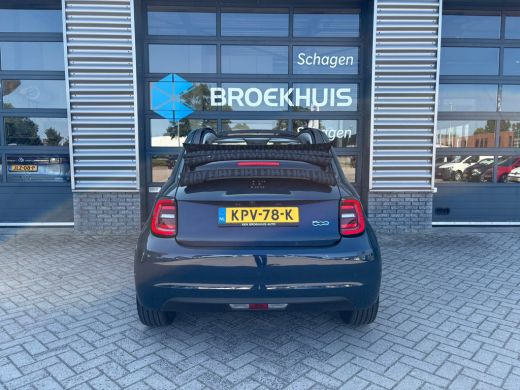 Fiat 500C 42 kWh La Prima By Bocelli | SoH 92,55% | Achteruitrijcamera | Cruise control | Apple Carplay | ActivLease financial lease