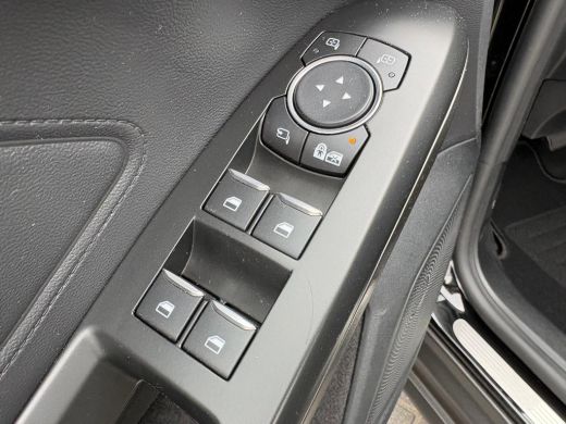 Ford Focus 125PK EcoB. Automaat Titanium Carplay-android/Navigatie/Parkeerhulp/Camera/Keyfree ActivLease financial lease