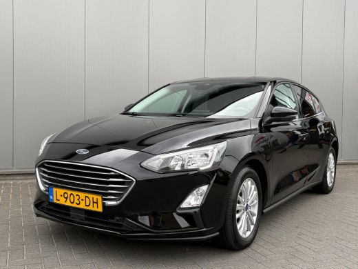 Ford Focus 125PK EcoB. Automaat Titanium Carplay-android/Navigatie/Parkeerhulp/Camera/Keyfree ActivLease financial lease